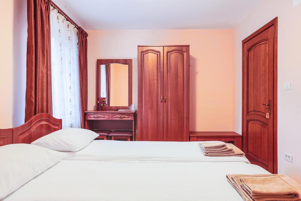 Pensiunea Dor De Casa Pestenita Bagian luar foto